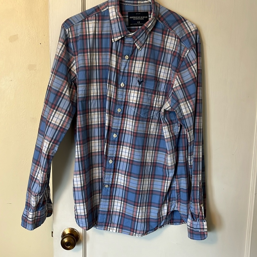 American Eagle Large Plaid Button Down Shirt